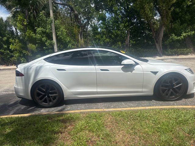 Used 2021 Tesla Model S Plaid image 8