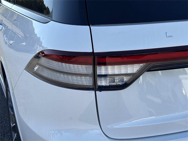 New 2026 Lincoln Aviator AWD w/ Jet Appearance Package image 11