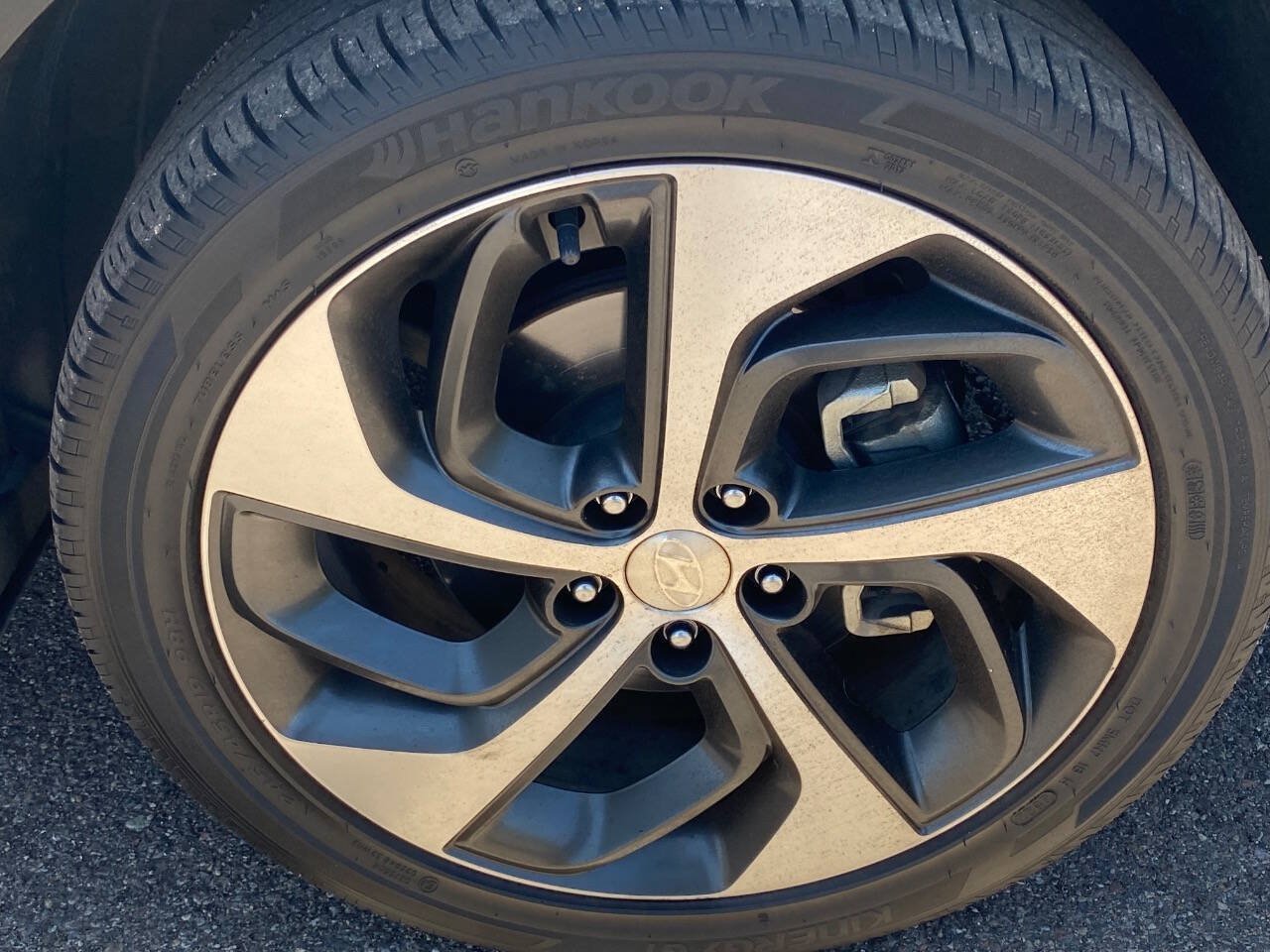 Used 2018 Hyundai Tucson Value AWD/4WD image 11