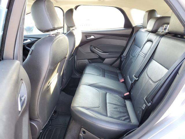 Used 2016 Ford Focus SE w/ Equipment Group 201A FWD image 29