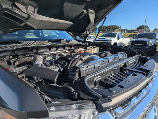Used 2023 Chevrolet Silverado 3500 LTZ w/ LTZ Convenience Package image 39