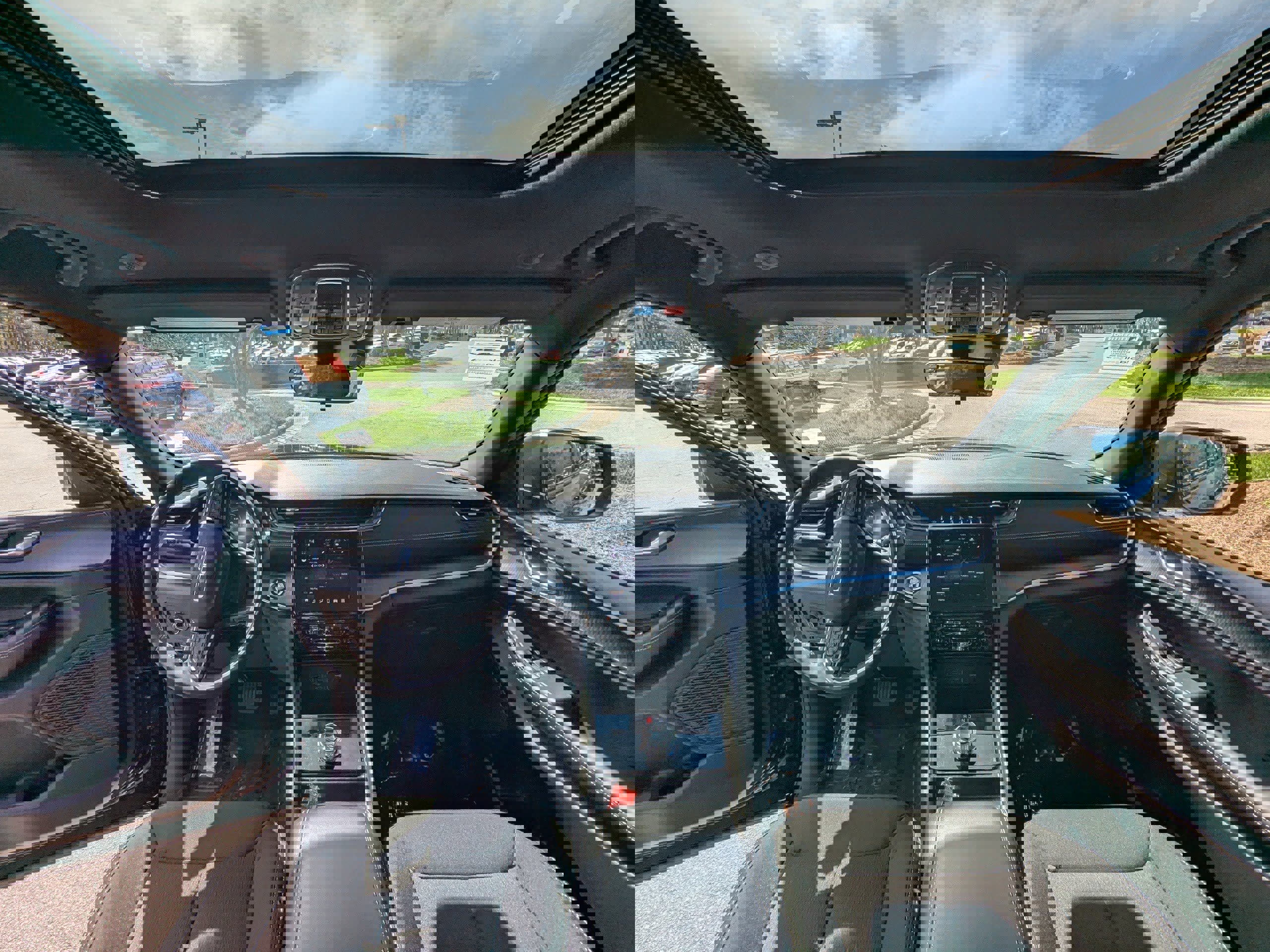 Certified 2025 Jeep Grand Cherokee Laredo X w/ Luxury Tech Group I image 12