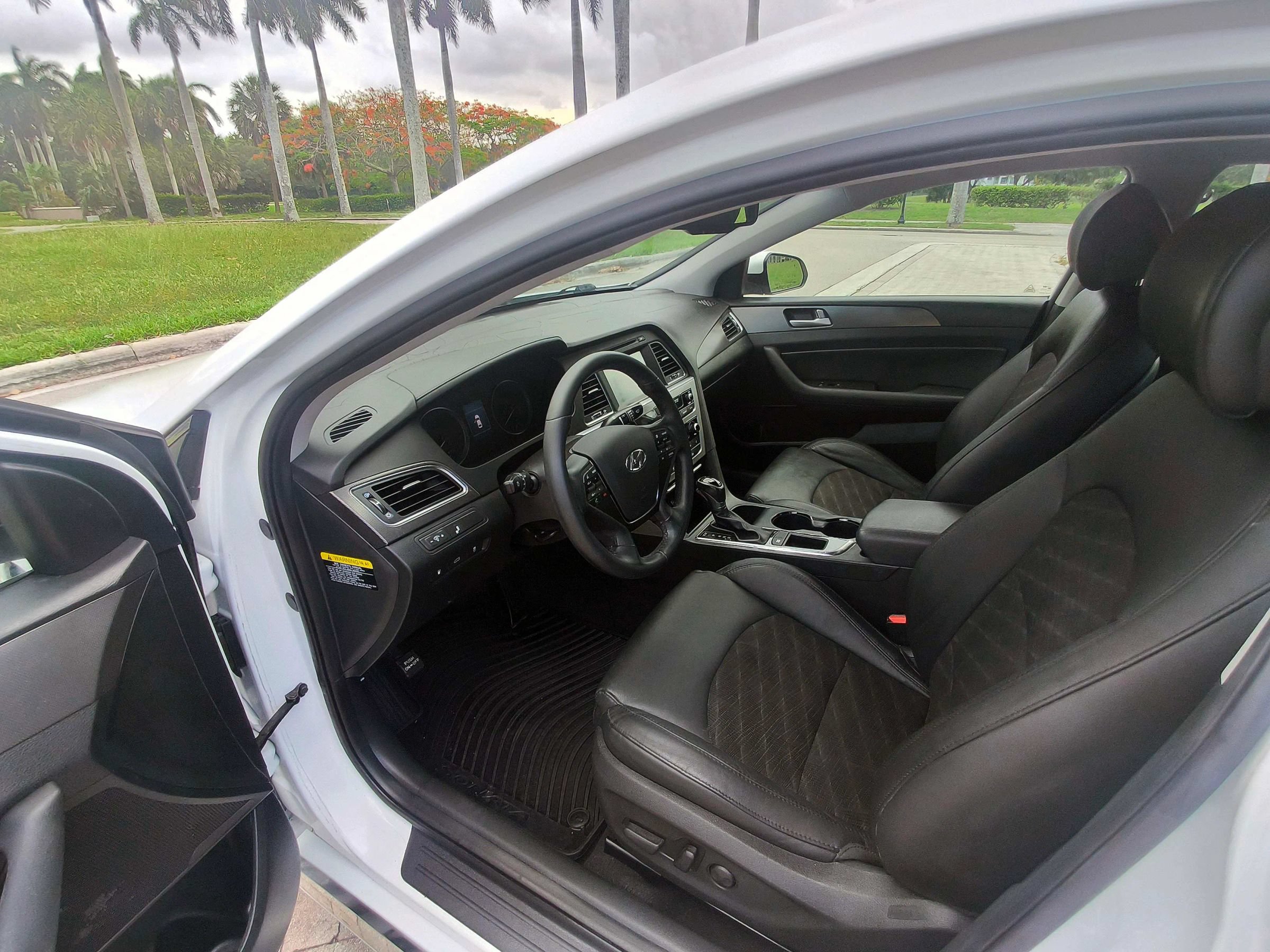 Used 2016 Hyundai Sonata Sport w/ Option Group 02 FWD image 25