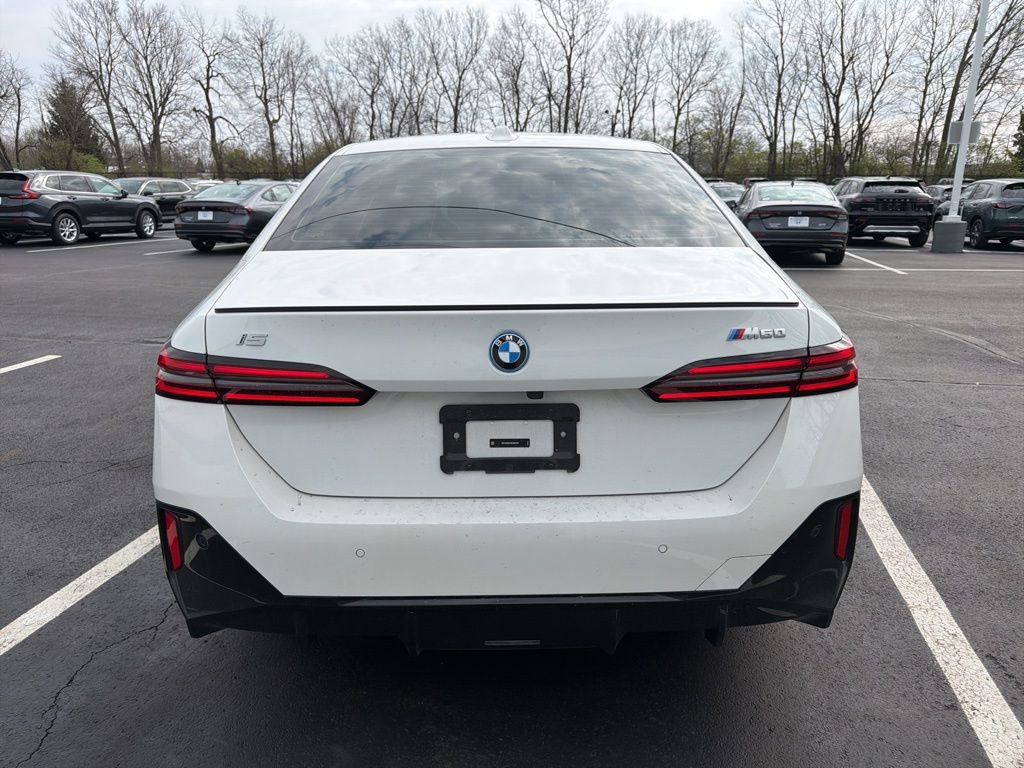 Used 2024 BMW i5 M60 w/ Premium Package image 4
