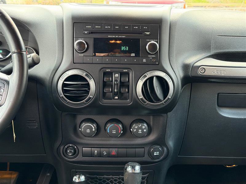 Used 2017 Jeep Wrangler Unlimited Sport w/ Quick Order Package 24S image 27