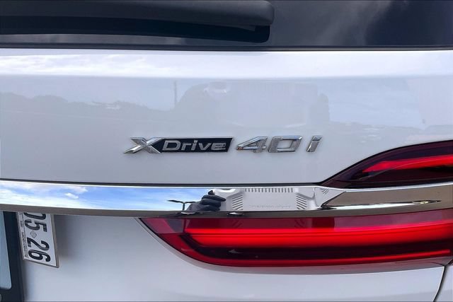 Used 2022 BMW X7 xDrive40i w/ Premium Package AWD/4WD image 8