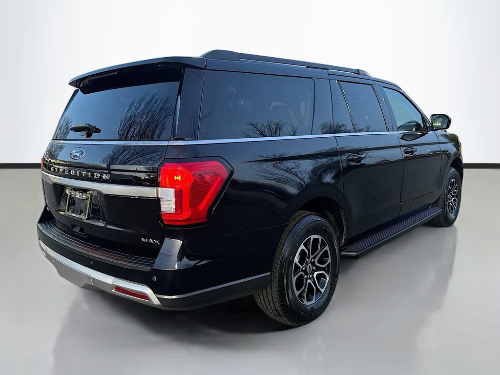 Used 2024 Ford Expedition Max XLT image 7