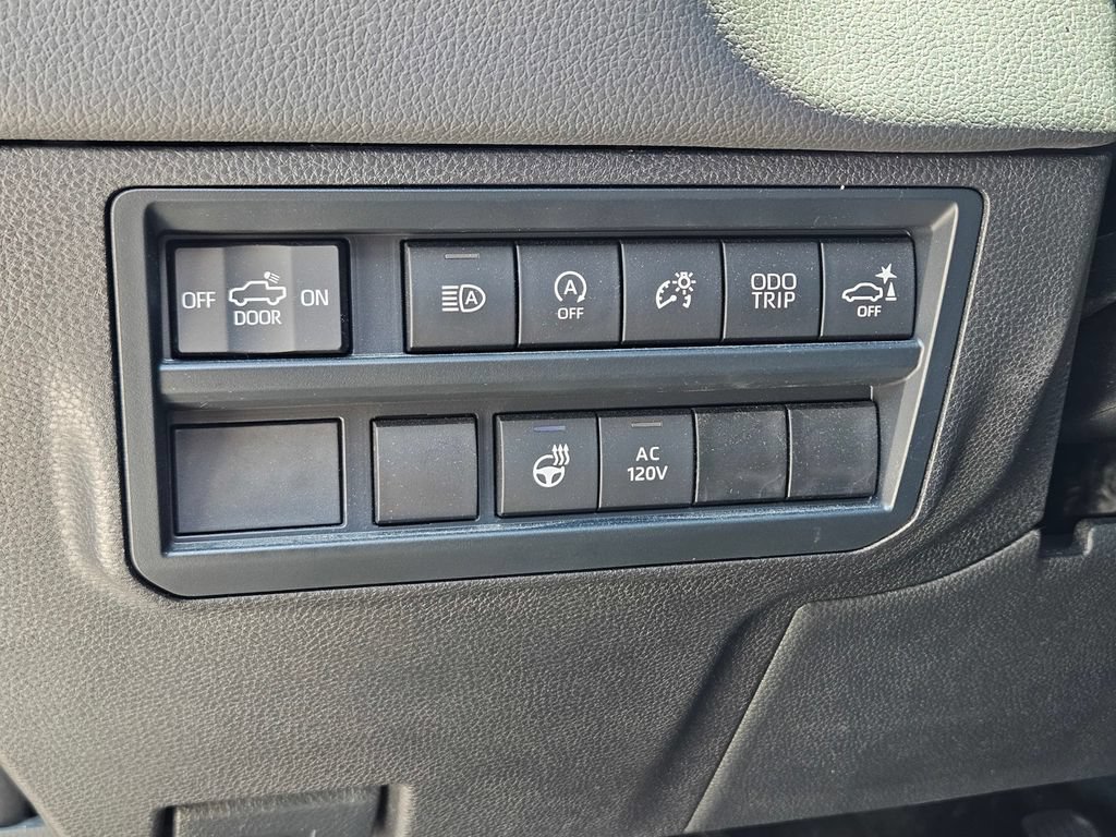Certified 2025 Toyota Tundra Limited AWD/4WD image 18
