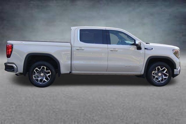 New 2026 GMC Sierra 1500 SLE w/ Preferred Package AWD/4WD image 2