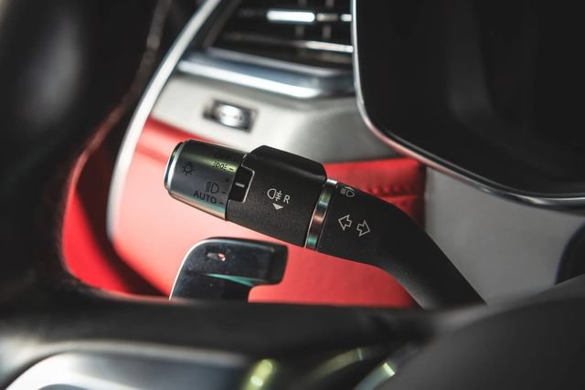 Used 2022 Jaguar F-PACE SVR AWD/4WD image 41