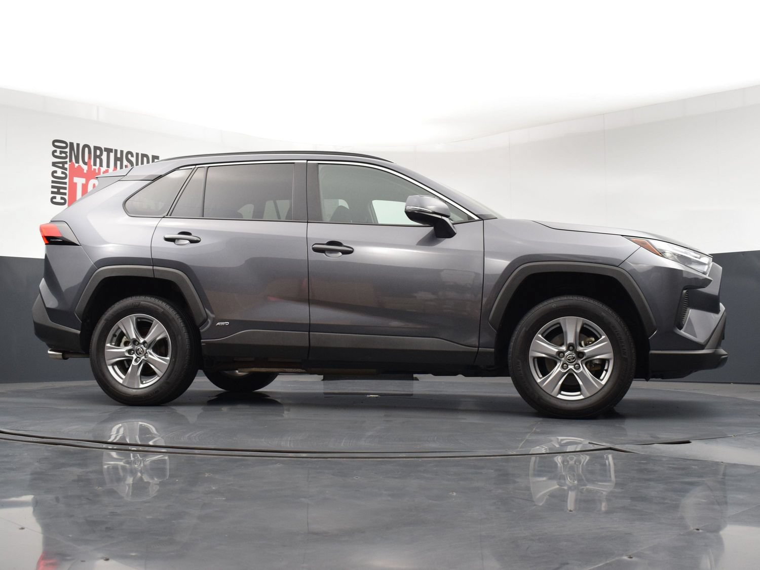 Used 2025 Toyota RAV4 XLE AWD/4WD image 27