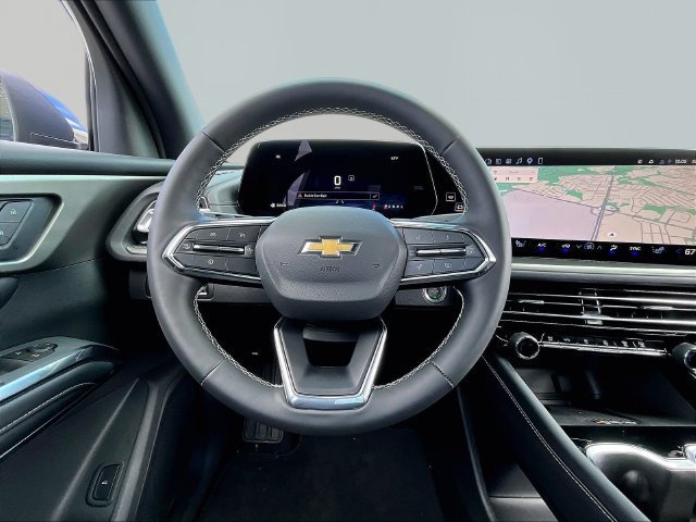 New 2027 Chevrolet Traverse LT FWD image 17