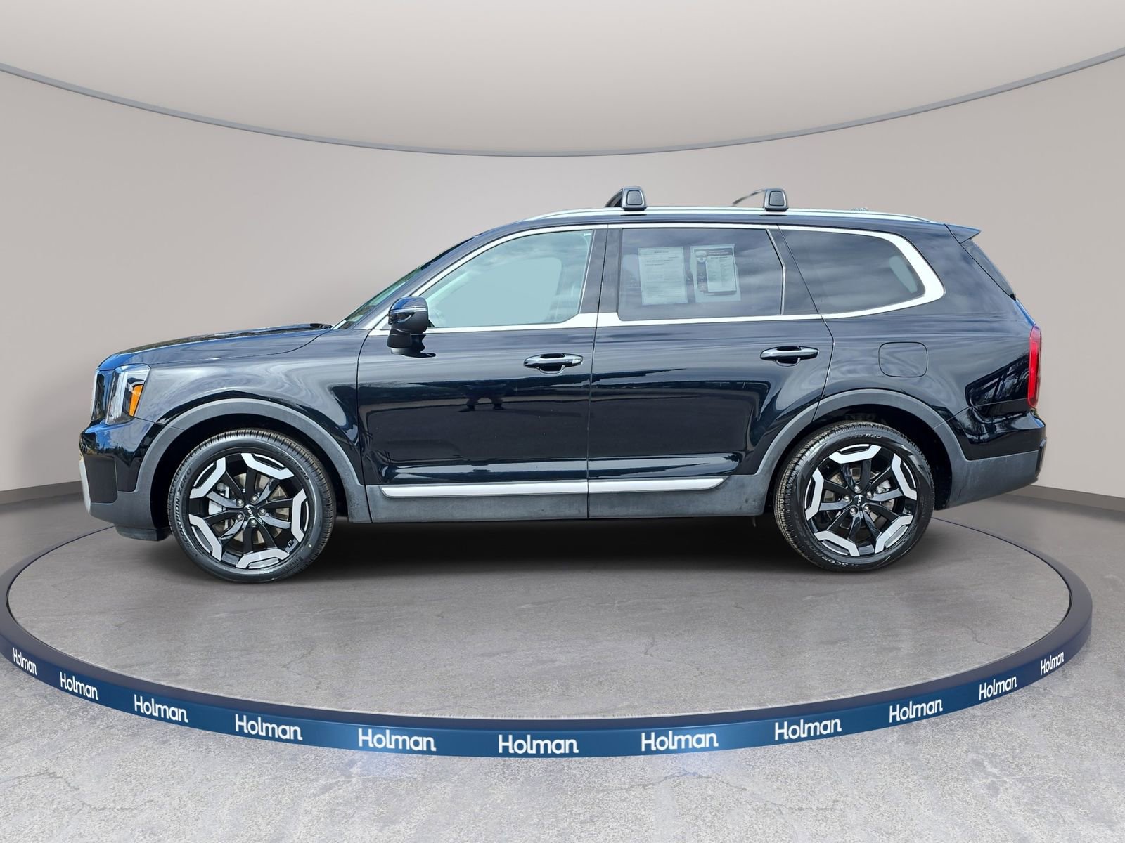 Used 2025 Kia Telluride S AWD/4WD image 4