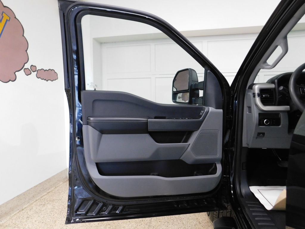 Used 2023 Ford F250 XLT image 28