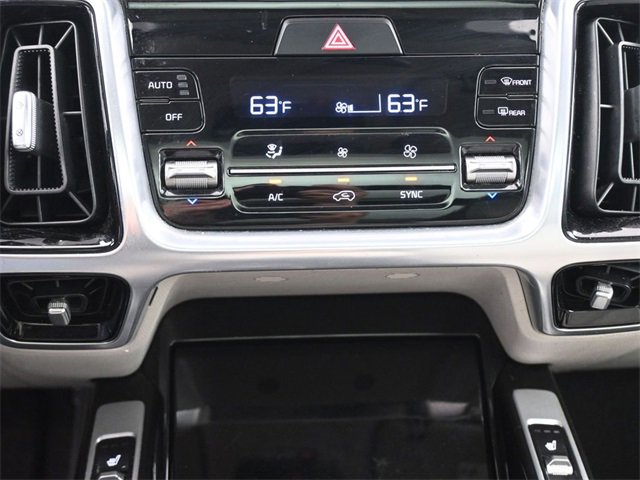 Used 2022 Kia Sorento SX image 3
