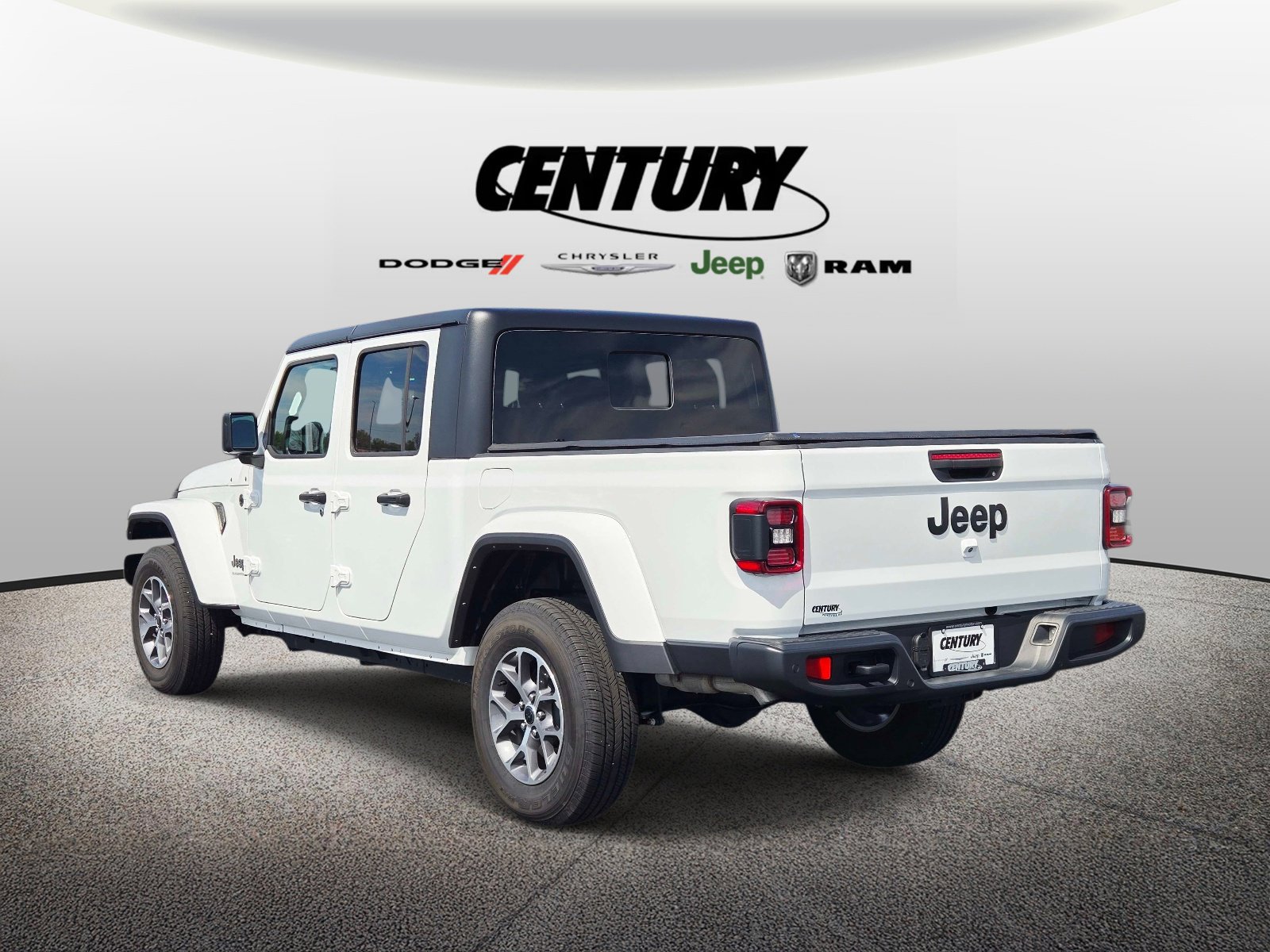 Used 2024 Jeep Gladiator Sport image 6