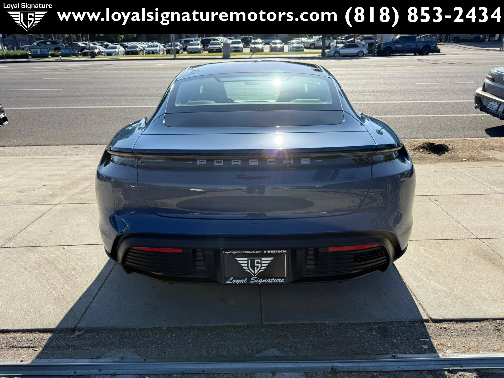 Used 2022 Porsche Taycan RWD image 6