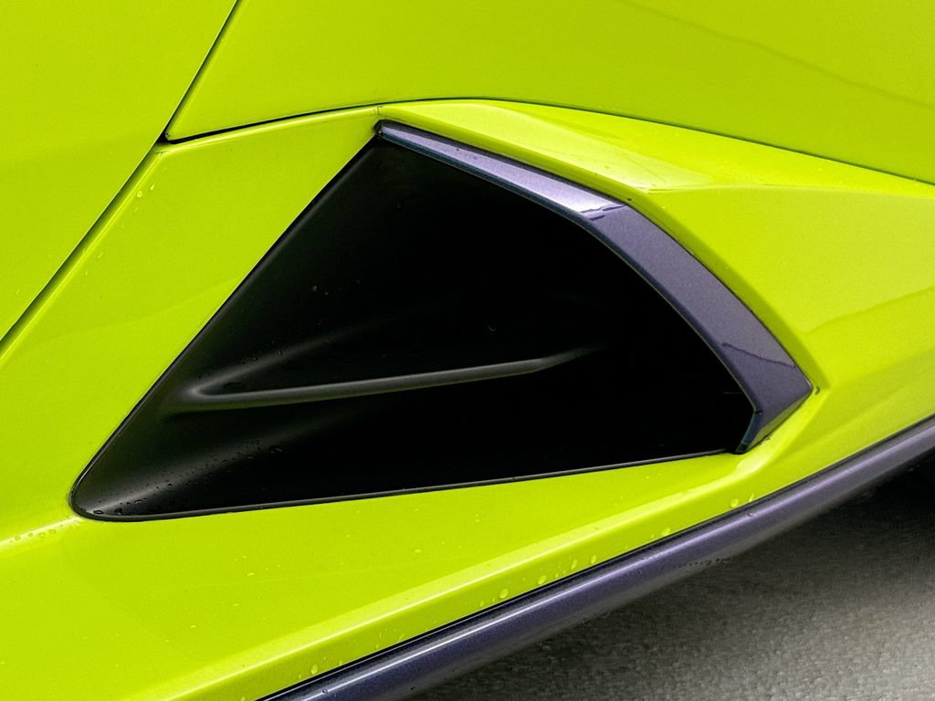 Used 2020 Lamborghini Huracan EVO AWD/4WD image 26