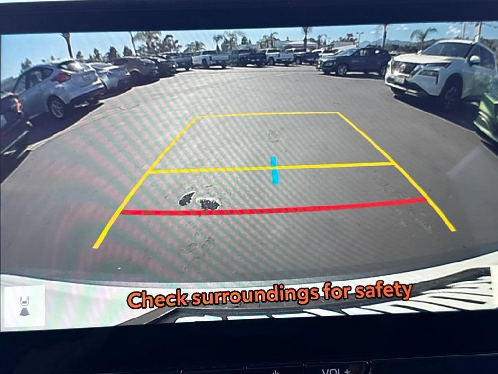 Used 2026 Toyota Corolla Cross XLE w/ Convenience Package FWD image 27