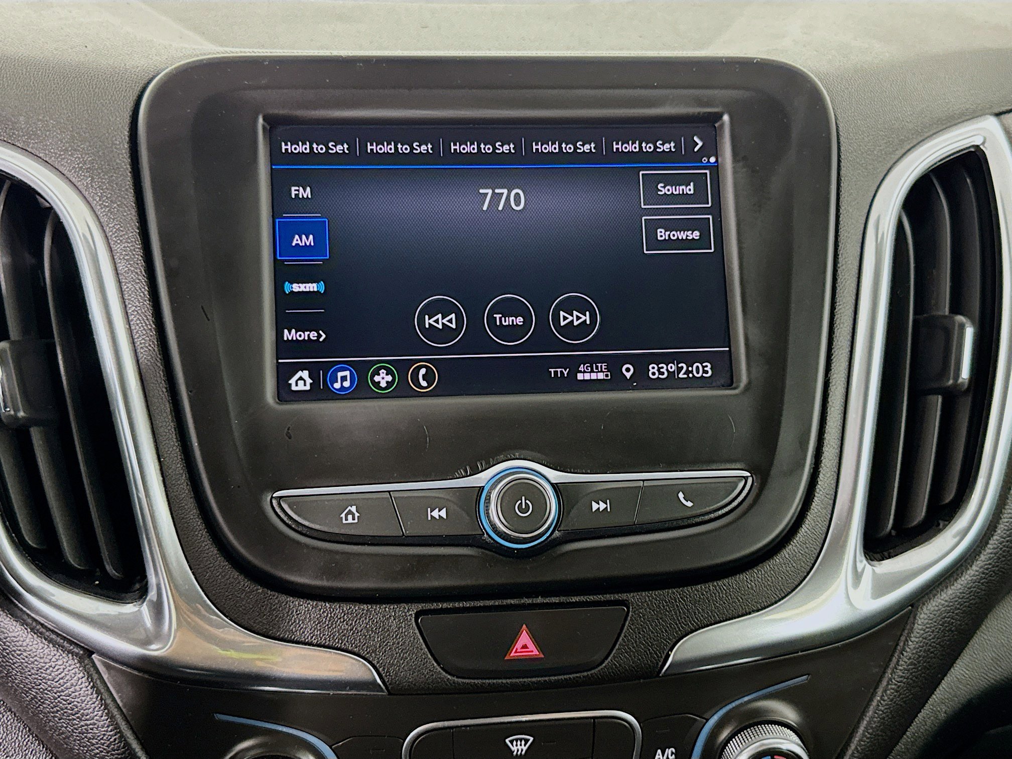 Used 2020 Chevrolet Equinox LT FWD image 17