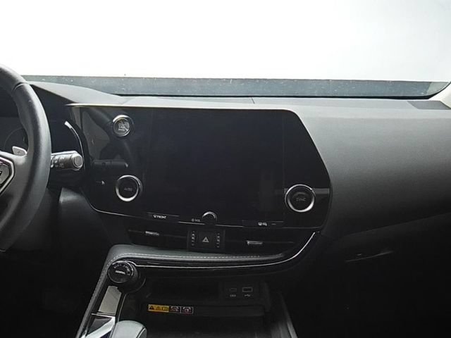 Used 2025 Lexus NX 250 FWD w/ Towing Package (2000 Lbs) image 21
