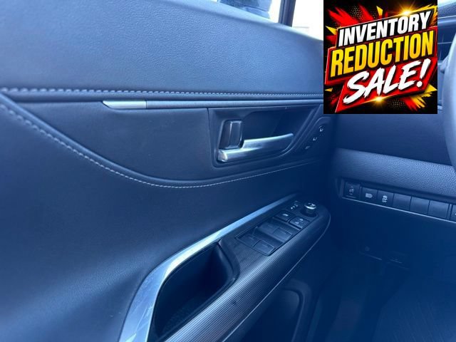 Used 2024 Toyota Venza Nightshade AWD/4WD image 18