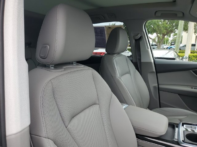 Used 2020 Audi Q7 3.0T Premium Plus w/ Premium Plus Package AWD/4WD image 24