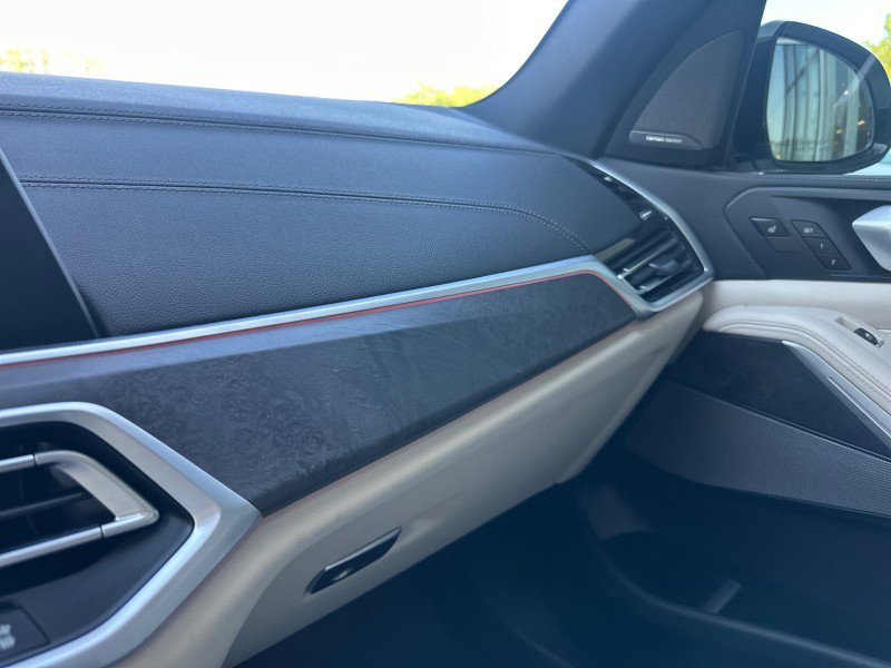 Used 2021 BMW X5 M50i image 56