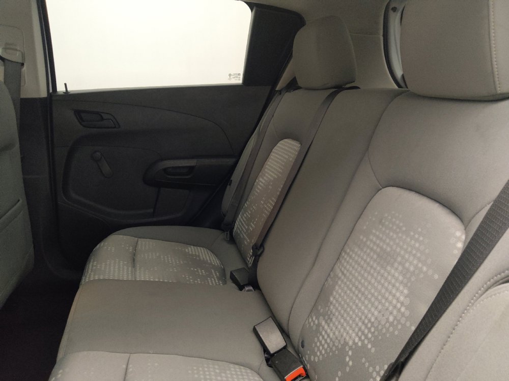 Used 2018 Chevrolet Sonic LT FWD image 18