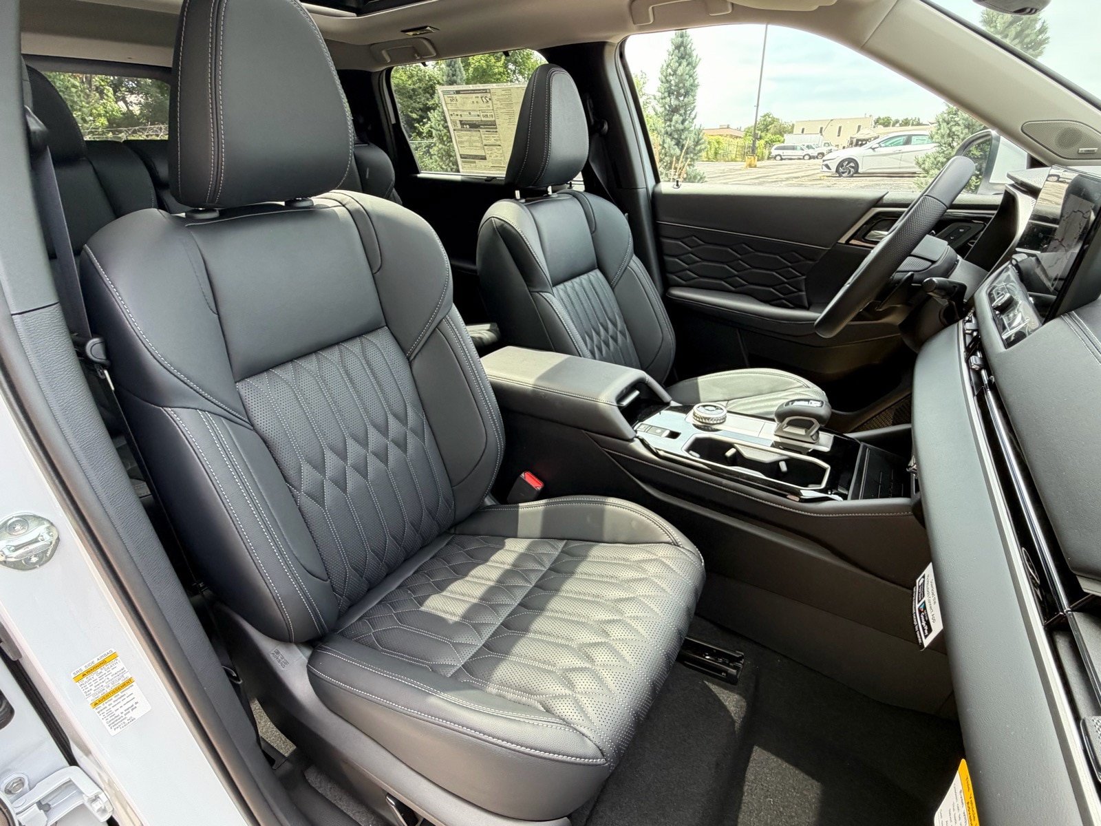 New 2026 Mitsubishi Outlander SEL AWD/4WD image 12