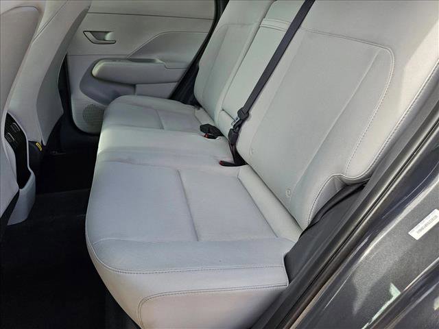 Used 2025 Hyundai Kona SEL AWD/4WD image 16