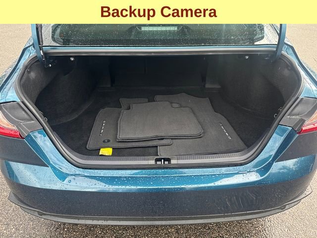 Certified 2025 Toyota Camry SE w/ Convenience Package image 12