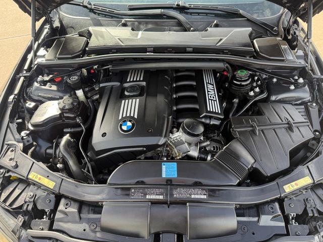 Used 2009 BMW 328i Convertible w/ Premium Pkg image 28