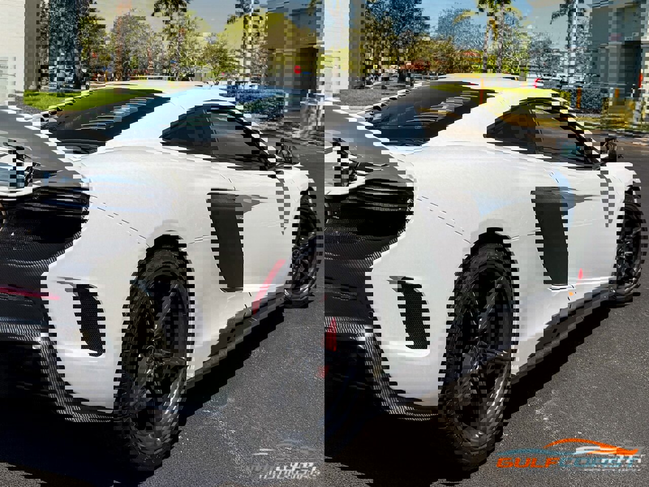 Used 2016 McLaren 675LT image 62