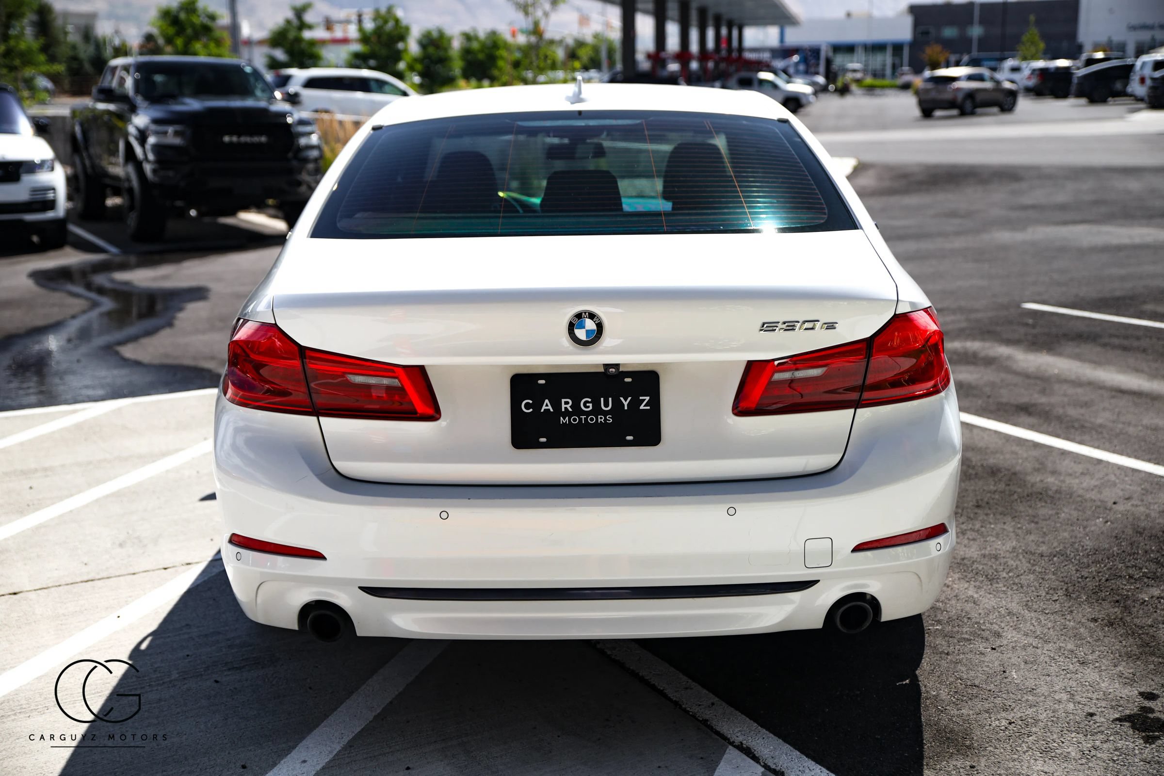 Used 2019 BMW 530e xDrive w/ Convenience Package AWD/4WD image 12