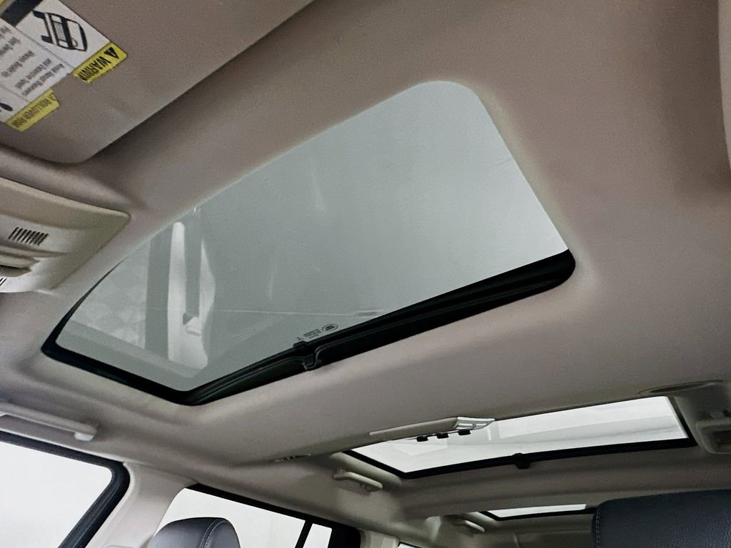 Used 2016 Land Rover LR4 HSE image 21