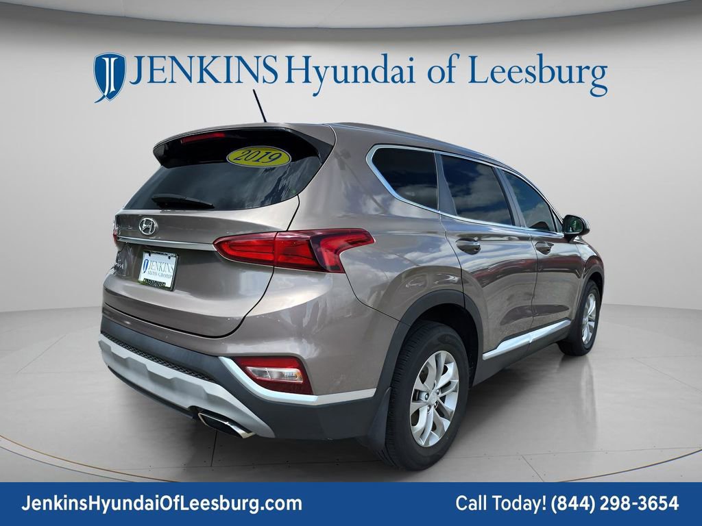 Used 2019 Hyundai Santa Fe SE FWD image 5