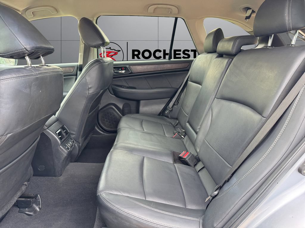 Used 2019 Subaru Outback 2.5i Limited w/ Popular Package #2 AWD/4WD image 16