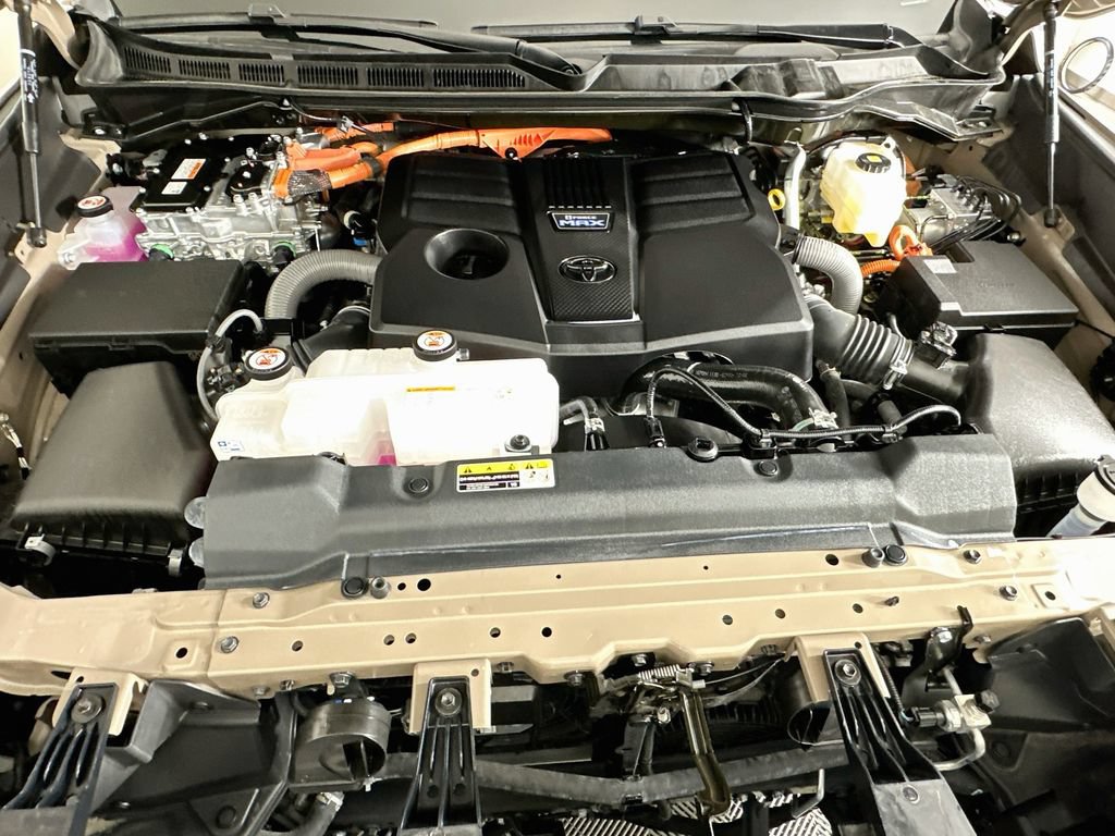 Used 2025 Toyota Tundra TRD Pro AWD/4WD image 31