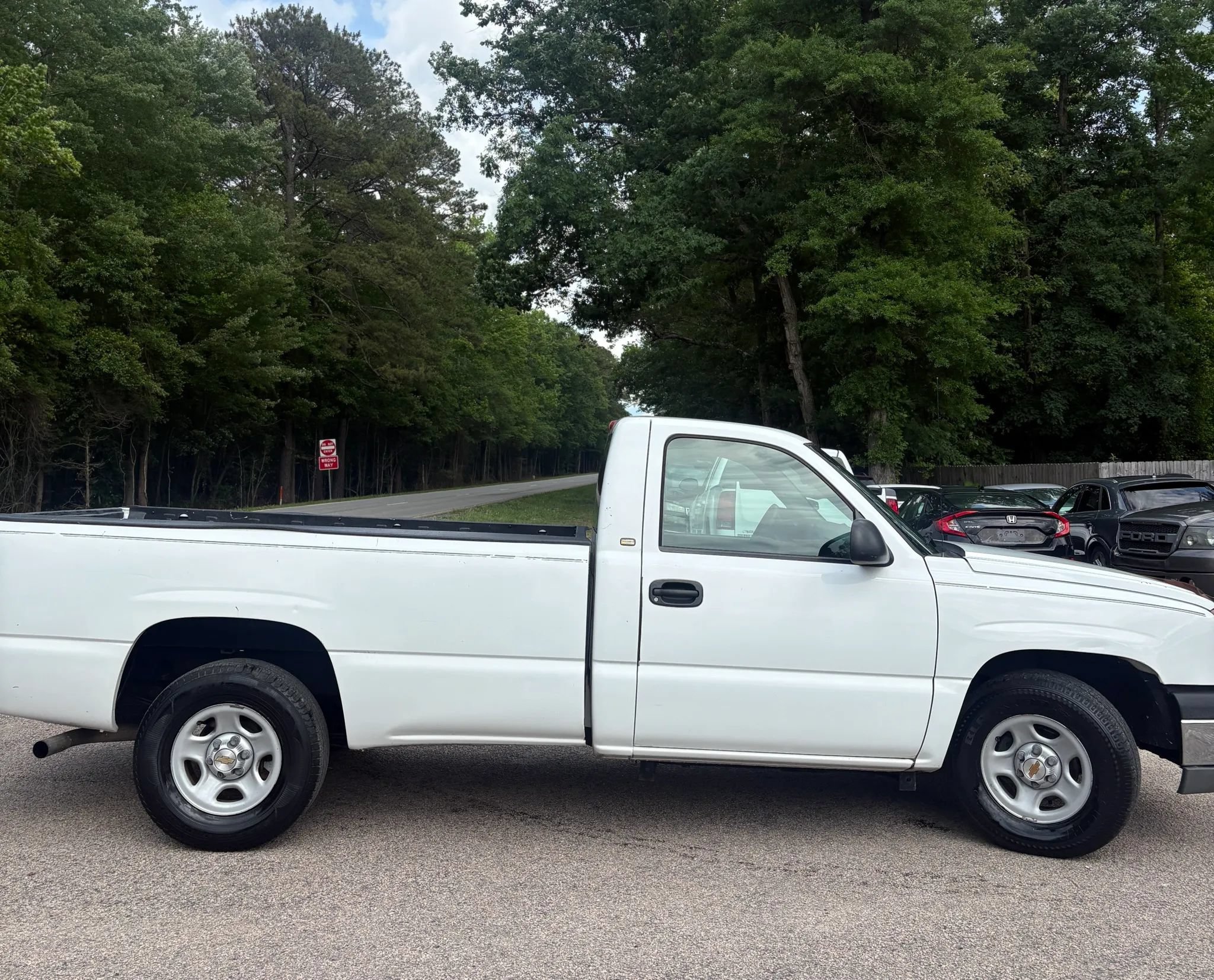 Used 2003 Chevrolet Silverado 1500 W/T RWD image 9