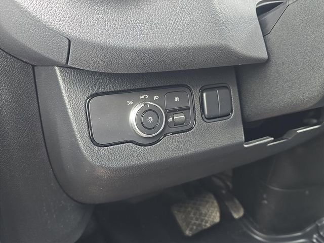 Used 2025 Mercedes-Benz Sprinter 2500 image 14