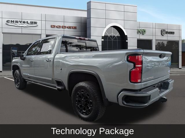 Used 2025 Chevrolet Silverado 3500 High Country w/ High Country Premium Package image 6