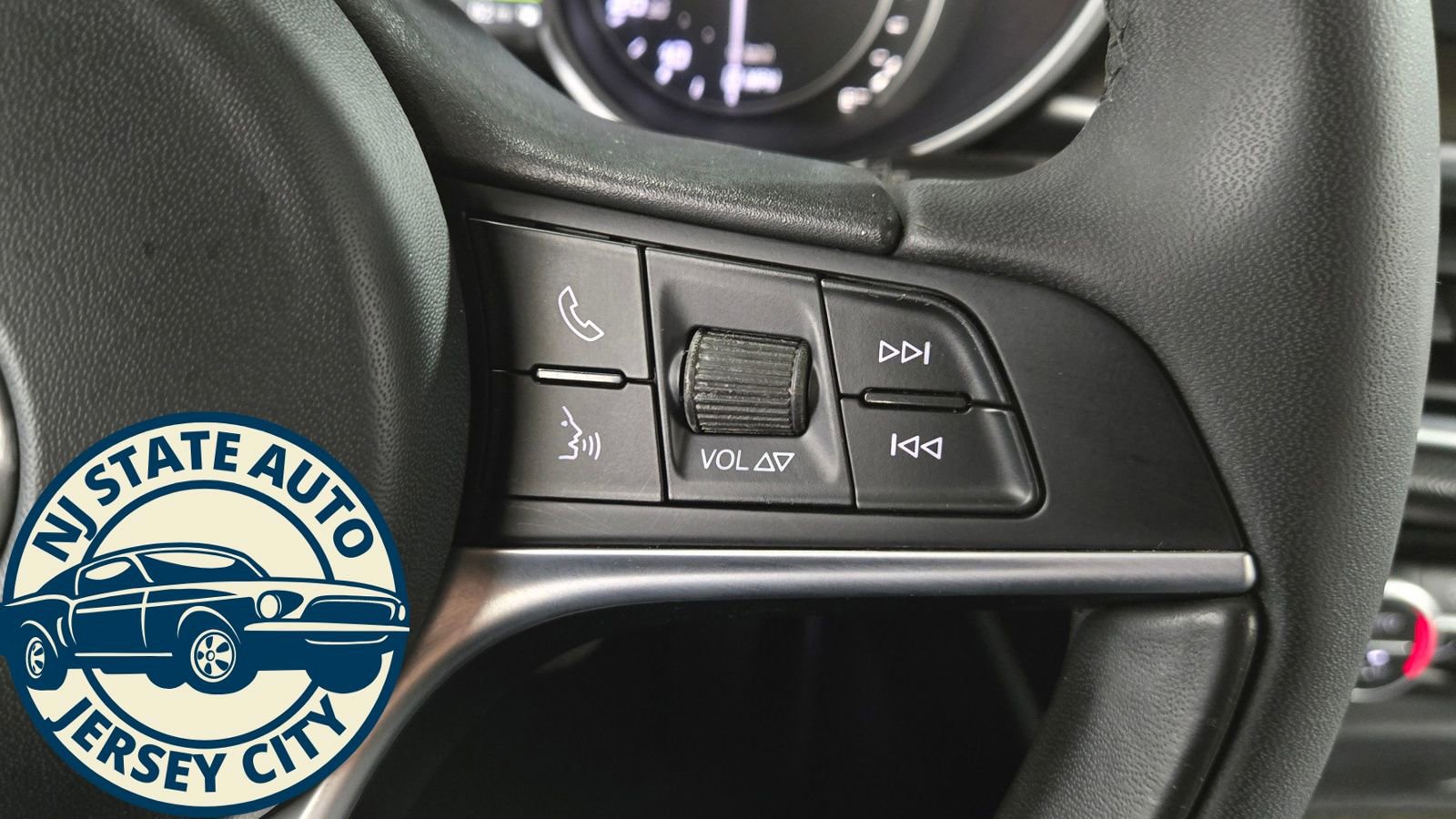 Used 2018 Alfa Romeo Stelvio Ti image 16