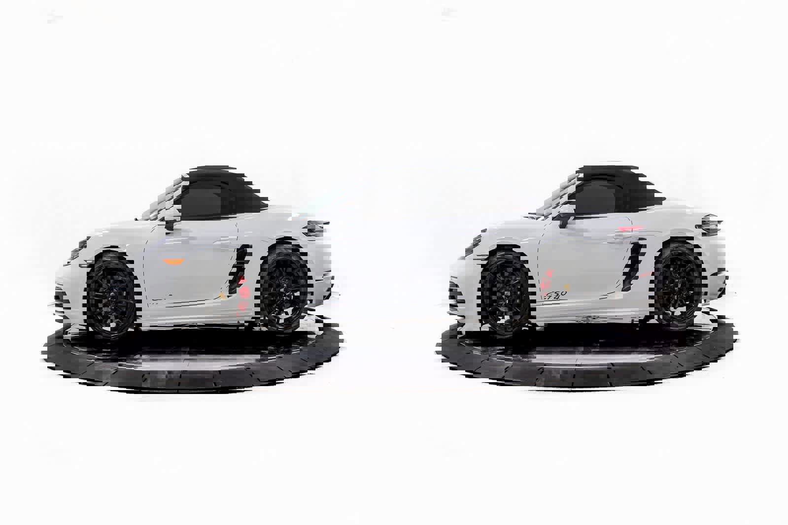 Certified 2022 Porsche 718 Boxster GTS image 2