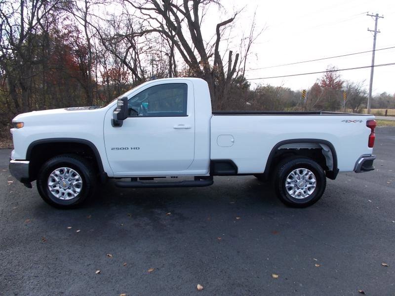 Used 2025 Chevrolet Silverado 2500 LT image 3