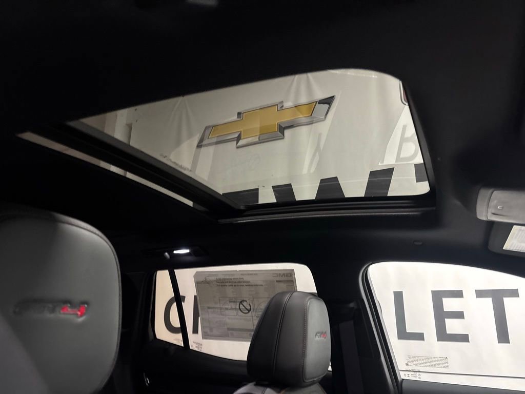 New 2026 GMC Terrain AT4 w/ Convenience Package III AWD/4WD image 26