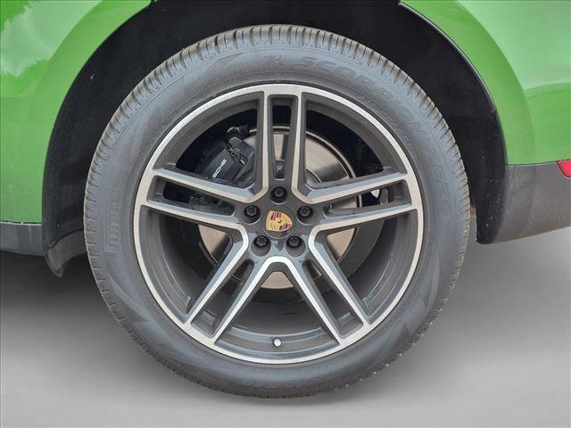 Used 2019 Porsche Macan AWD/4WD image 17