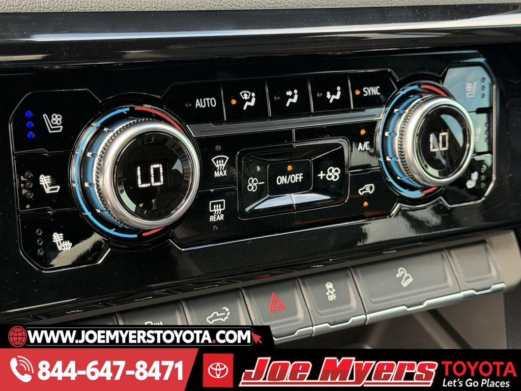 Used 2026 GMC Sierra 2500 AT4 w/ Technology Package image 20