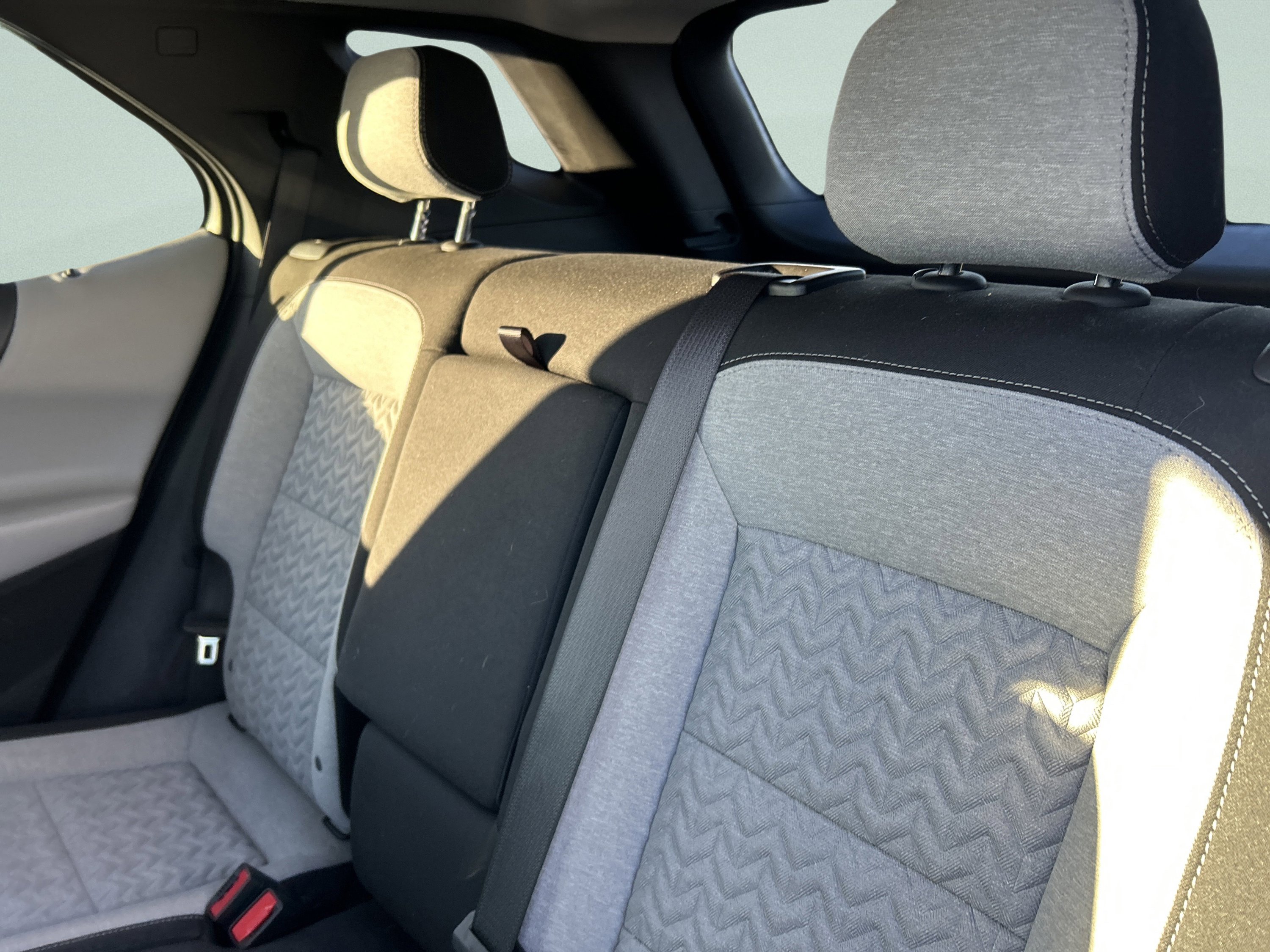 Used 2024 Chevrolet Equinox LS w/ LS Convenience Package image 27