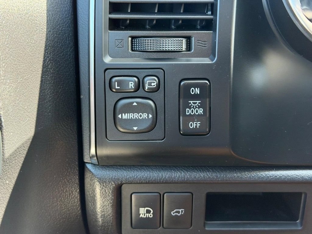 Used 2020 Toyota Sequoia TRD Pro AWD/4WD image 19